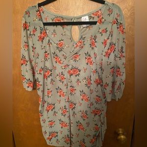 No boundaries mesh over shirt